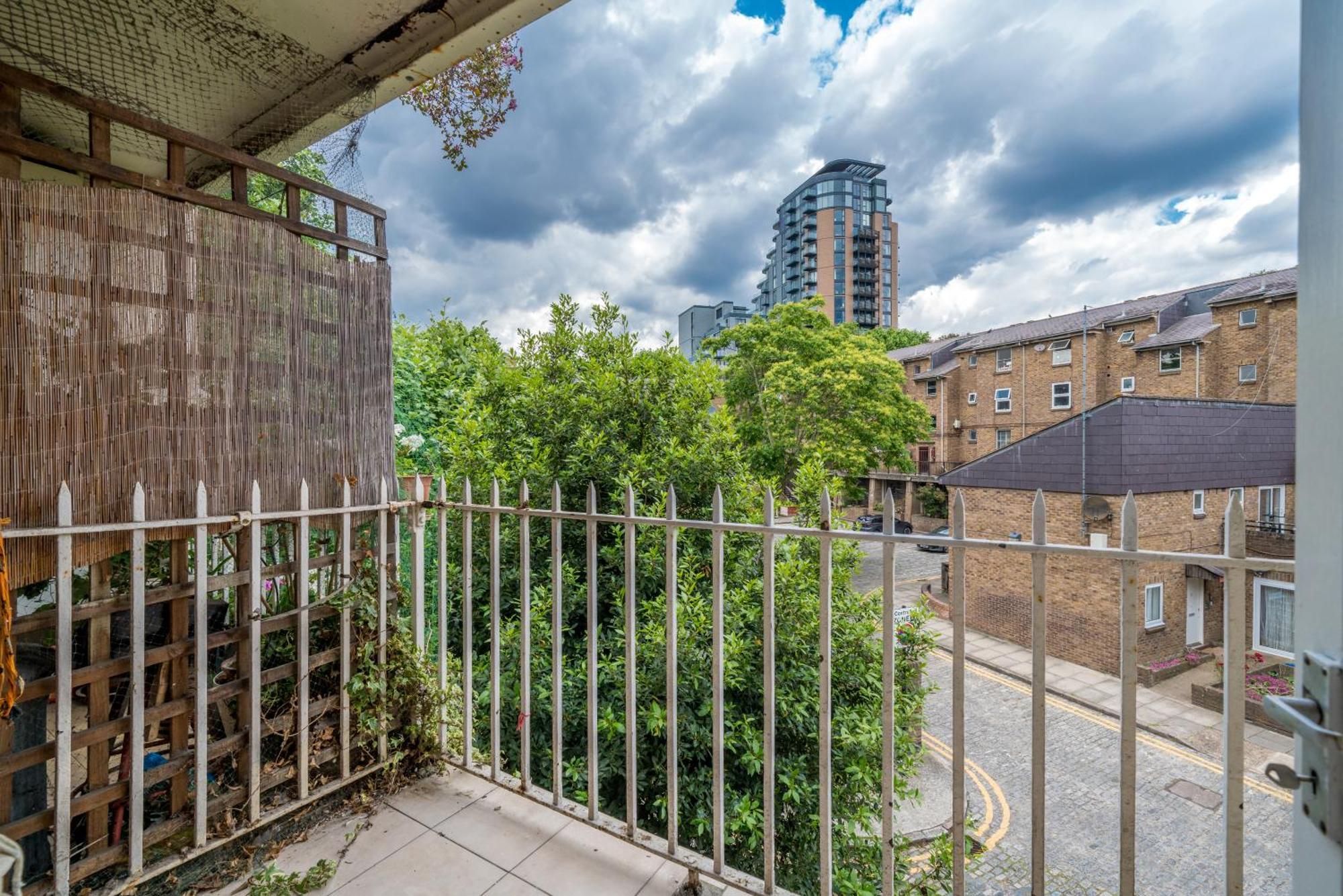 New! Cosy Flat - Free Parking - Wapping Station Leilighet London Eksteriør bilde